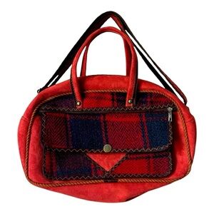 🥰2/$20 Multi-Media Tapestry And Felt Multi-Pocket Spacious Hand And Shoulder Bag